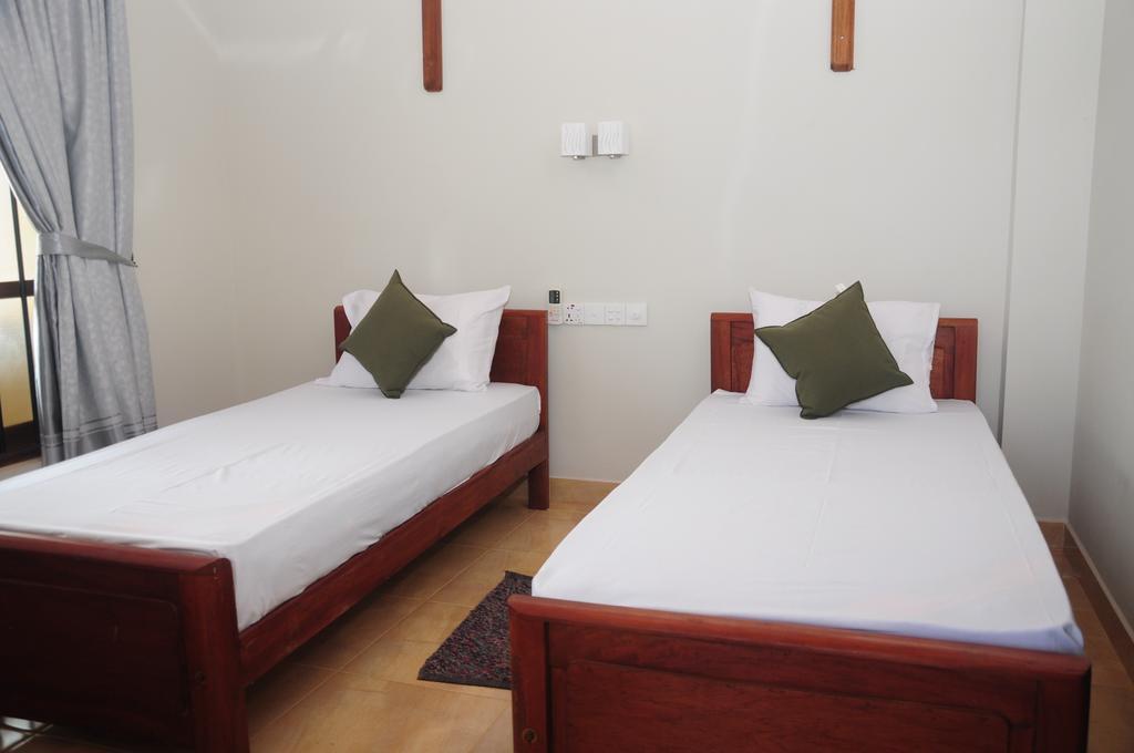 Traveller'S Home Hotel تيساماهاراما المظهر الخارجي الصورة