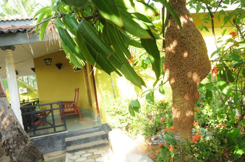 Traveller'S Home Hotel تيساماهاراما المظهر الخارجي الصورة