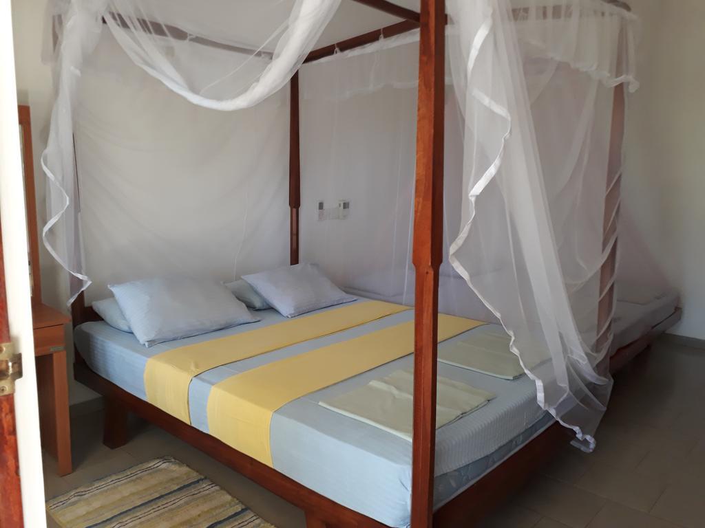 Traveller'S Home Hotel تيساماهاراما المظهر الخارجي الصورة