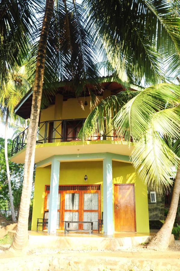 Traveller'S Home Hotel تيساماهاراما المظهر الخارجي الصورة