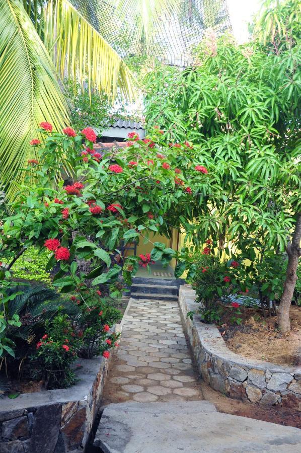 Traveller'S Home Hotel تيساماهاراما المظهر الخارجي الصورة